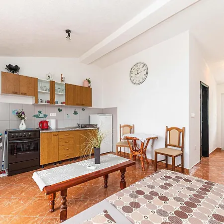 Gorgeous In Okrug Gornji Apartmán *