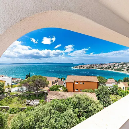 Gorgeous In Okrug Gornji