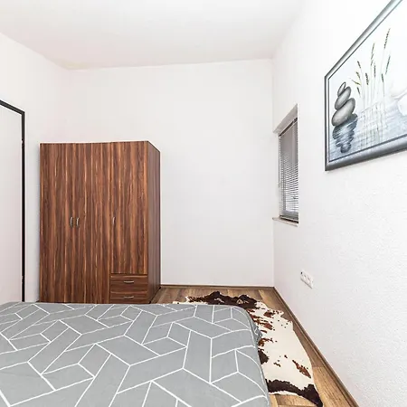 Gorgeous In Okrug Gornji Apartmán